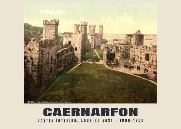 Wnętrze zamku, widok na wschód, Caernarfon — 1890–1900