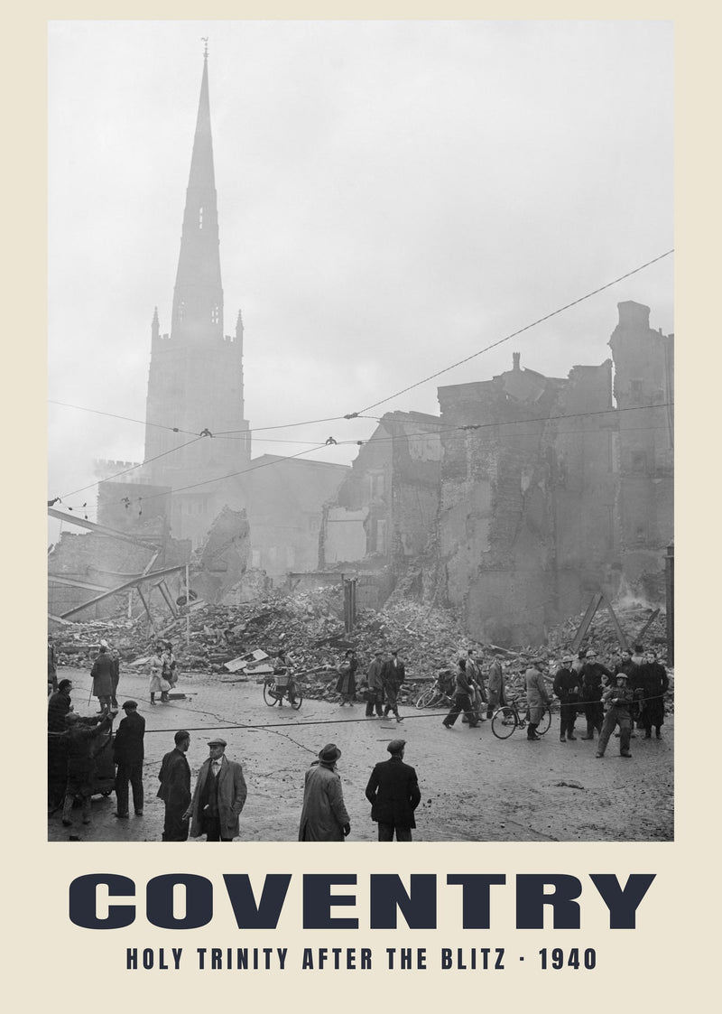 Holy Trinity po nalotach, Coventry — 1940
