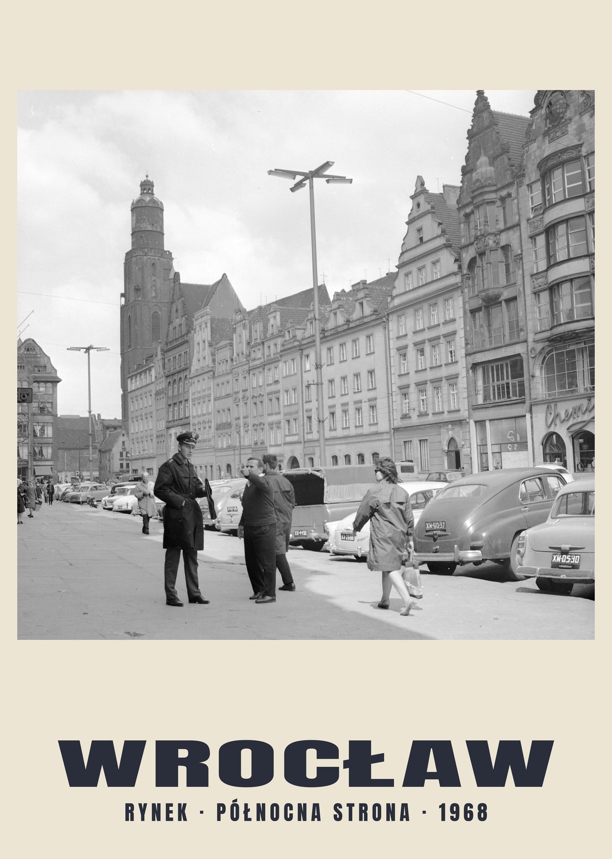 Lato nord del Rynek e auto d’epoca, Wrocław — 1968