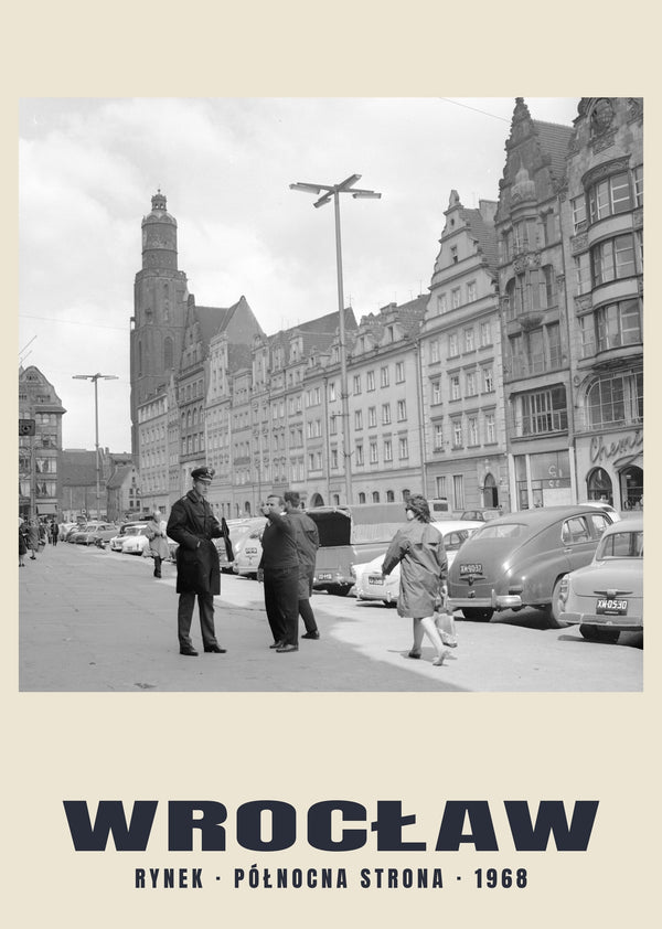 Lado norte del Rynek y coches de época, Wrocław — 1968 · Lámina de fotografía histórica